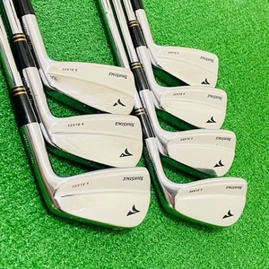 Bridgestone Iron Set TOURSTAGE X-BLADE 4.5.6.7.8.9.P Dynamic Gold Flex X100 - Picture 1 of 8