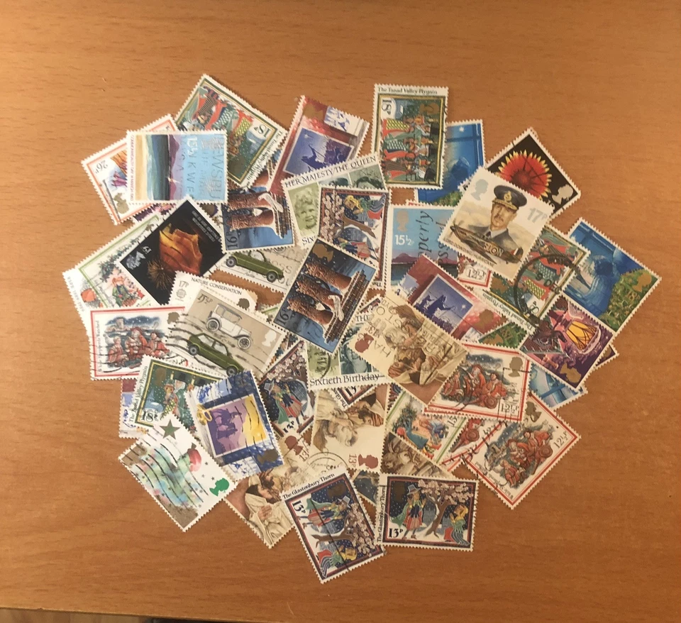 Stamps Great Britain  Lot of 50  1980s/90s commems extensive duplication - Image 1 of 4