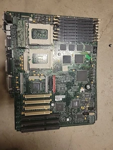 7 Dual Pentium Pro Motherboards - Picture 1 of 19
