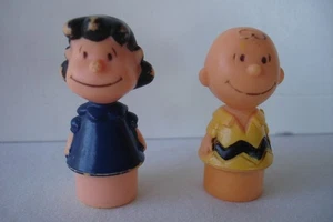 Figuras Illco Lucy & Charlie Brown de 2" de Peanuts de colección - Imagen 1 de 20
