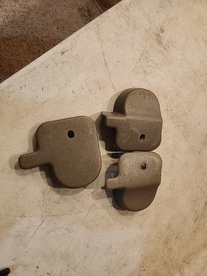 Cubierta base asiento piso segunda fila bronceada Ford Excursion 40 60 3 piezas 00-01  Foto 1 de 4