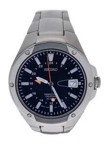 SEIKO Quartz Wristwatch Analog Stainless Black Silver 8F56 0090 - Picture 1 of 6