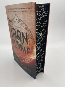 Iron Flame ANZ Waterstones Sprayed Edges Hardcover Rebecca Yarros # - Picture 1 of 18