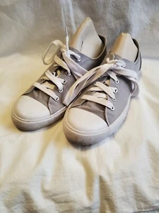 MOSSIMO Women Shoe sneakers S 9 Gray & white Lace Up Walking Sports Casuals  - Picture 1 of 8