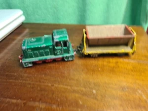 MATCHBOX LESNEY #24 SHUNTER & Flat Car TRAIN ENGINE SUPERFAST - MADE IN ENGLAND - Picture 1 of 10