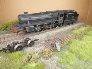 Hornby 00 Gauge BR Class 5 4-6-0 Steam Loco/Tender no 45192 in BR Black - Picture 1 of 8