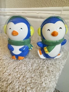 Weihnachten Pinguine Mini Salz & Pfefferstreuer Cracker Fass Steinzeug NEU - Bild 1 von 4