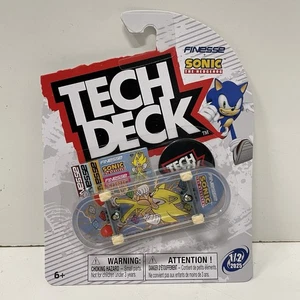 2025 Tech Deck Finesse x Sonic the Hedgehog Super Sonic Fingerboard - Bild 1 von 2