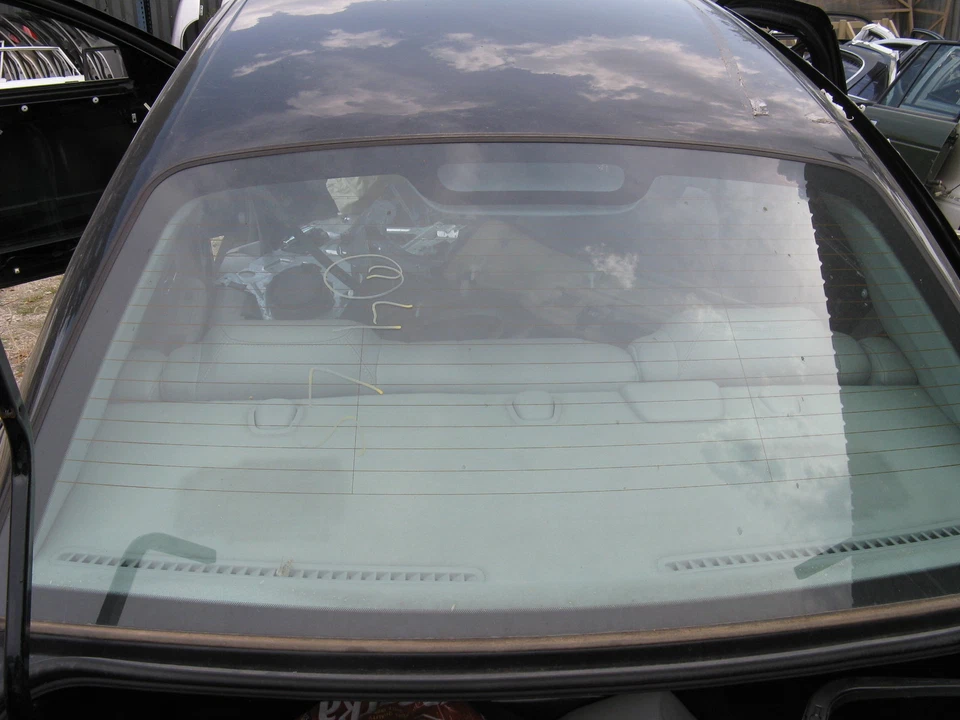 LINCOLN LS 2003-2006 VENTANA TRASERA CRISTAL Foto 1 de 1