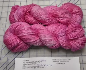 Hilo para dedos de calcetín pintado teñido a mano 100 gm superlavado BFL nailon chicle - Imagen 1 de 1