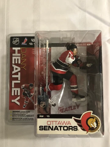 Dany Heatley Series 13 Ottawa Senators #15 Red Jersey NHL McFarlane Figure. NIB Cover