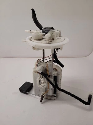 2013 - 2016 NISSAN PATHFINDER Fuel Pump Assembly 3.5L 6 Cylinder  - Image 1 of 4