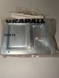 Gradall XL4100 Chiusura esterna con chiavi 8368-3385 / 8096-3117 INUTILIZZATA SPEDIZIONE GRATUITA - Foto 1 di 7