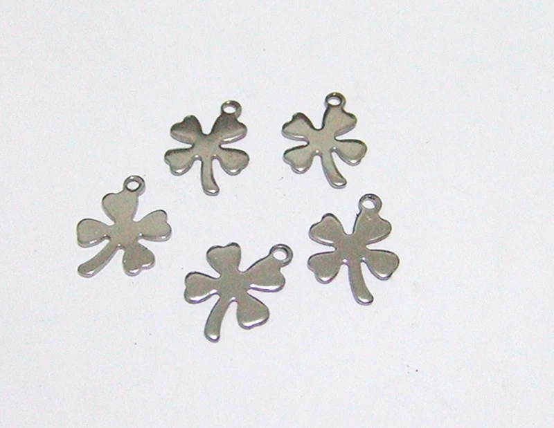 6pz charms ciondoli Quadrifoglio in acciaio inox 13x9mm colore argento scuro - Immagine 1 di 1