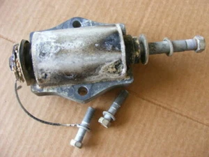 Yamaha Outboard F 350-300 HP Cover 6AW-44511-01-CA Upper Mount - Picture 1 of 10