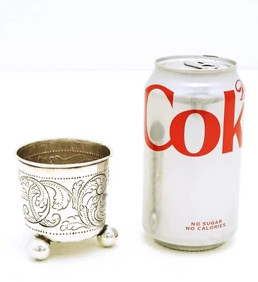 Trondheim Noruega Copa Plata Sólida Tres Pies de Bola Marcado CR Fecha 1762 Foto 1 de 4