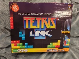 BRAND NEW 2011 Tetris Link The Strategic Game of Linking and Blocking  - Picture 1 of 2