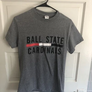 Gildan Unisex Ball State University Grey T Shirt  Small - Picture 1 of 3