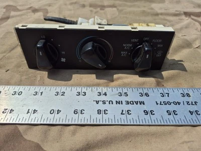 1995 1996 Ford F-150 F-250 F-350 Bronco controle climático térmico A/C botão interruptor OEM - Imagem 1 de 4