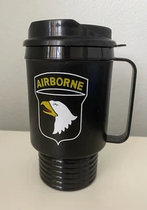 Vintage Aladdin 101st Airborne 12 Unzen Thermo Kunststoff Reise Kaffeebecher USA - Bild 1 von 2