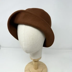 VTG Toucan Wool Cloche Large Doeskin Hat Brow Felt Made USA Bucket Women’s Multi - Picture 1 of 6
