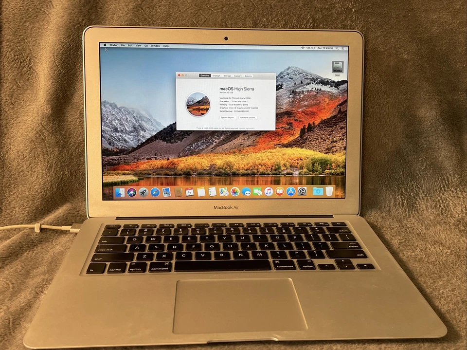 Apple MacBook Air 13" 2014 i7 1.7GHz 4GB RAM 256GB SSD MF068LL/A BTO MID-2014 #2 - Image 1 of 4
