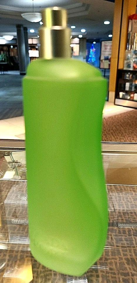 Escada Sport Country Weekend 3,4 OZ eau de toilette spray sin caja Foto 1 de 4