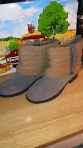 Muk Luk Boots Womens Size 11 Gray Pull On Sweater Knit Cuff Ankle Booties - Picture 1 of 3