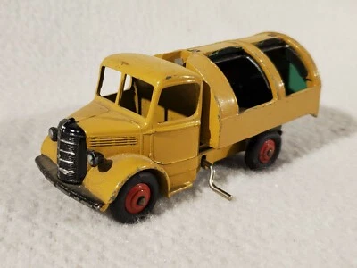 De Colección Dinky Toys 252 Bedford Vagón de Rechazo Versión Tostado Persianas Verdes Ruedas Rojas 37 Foto 1 de 4