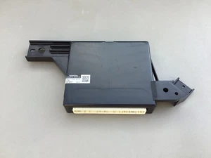 2007-2011 Toyota Camry Temperature Amplifier Module 88650-06310 - Picture 1 of 9