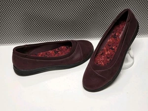 Clarks Cloudsteppers Slip-On Flats Breeze Ayla Burgundy Sz 7 EUC Barley Worn - Picture 1 of 10