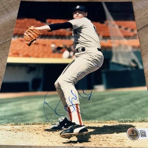 Roger Clemens Autographed Signed 8x10 Photograph Boston Red Sox BAS Beckett - Picture 1 of 4