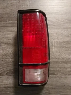 1982 - 1993 Chevrolet Blazer S10 Gmc Jimmy S15 Taillight Brake Right # 5973312 - Image 1 of 4