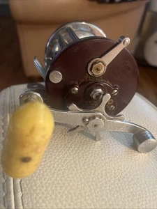 VTG PENN Jig Master No. 500 Saltwater Fishing Reel Brown w/White Knob Works - Picture 1 of 8