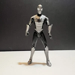 Figura de acción Marvel Universe Legends Series Armored Spider-Man 3,75" - Imagen 1 de 7
