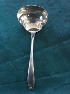 International Sterling Rose  Ladle 6.5'' - Picture 1 of 3