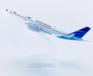 16cm Garuda Indonesia AIRBUS A330 Passenger Airplane Diecast Aircraft Model - Picture 1 of 5