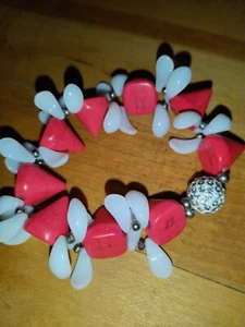 Spike Red dyed Howlite Bracelet Stretchy With A Round Ball Covered In Crystals - Picture 1 of 3