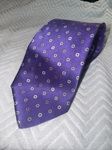 VITALIANO PANCALDI Seidenkrawatte ITALIEN lila grau geometrisch W: 3,6 Zoll gebraucht, in einwandfreiem Zustand - Bild 1 von 8