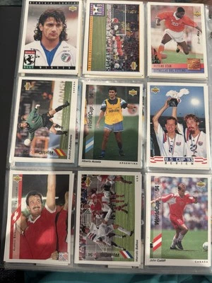 1995年足球体育集换卡 — 第 1/4 张图片