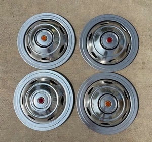 SET OF 4 VINTAGE RV MOTORHOME 19.5 21" HUBCAPS WHEEL COVER REFLECTORS RED ORANGE - Picture 1 of 16