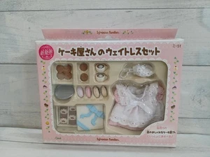 Sylvanian Families Epoch Cake Shop Waitress Set  - Picture 1 of 5