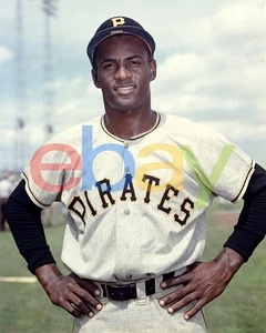Roberto Clemente Posed Photo Pittsburgh Pirates 8x10 Vintage MLB Baseball Photo - Bild 1 von 1