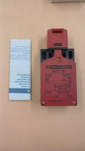 Telemecanique XCS-TA791 - Picture 1 of 5