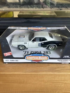 1/18 Ertl American Muscle Millenium White / Black 1971 ' Cuda 383 - Bild 1 von 7