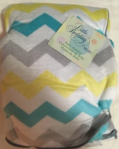 Manta de cama pequeña de NoJo Chevron Zig Zag amarillo gris agua nueva - Imagen 1 de 4