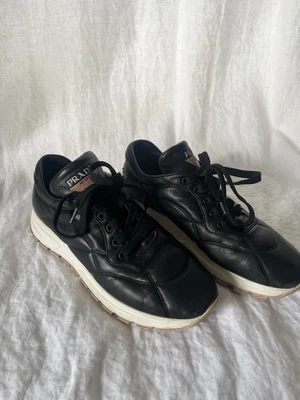 Кроссовки PRADA Prax 01 стиль 245 * обувь * белые с черным * размер 9,5 США - Изображение 1 из 4