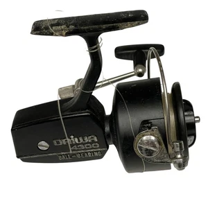 Carrete giratorio de rodamiento de bolas Daiwa 4300 de colección hecho en Japón Inc instrucciones de caja - Imagen 1 de 15