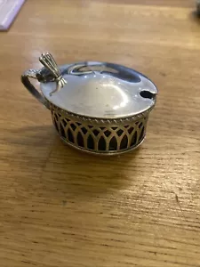 Vintage silver plated mustard condiment pot with cobalt blue glass liner - Picture 1 of 5