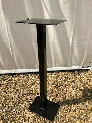 post box stand in steel with powder coat finish post 85cm tall Post - Image 1 of 4